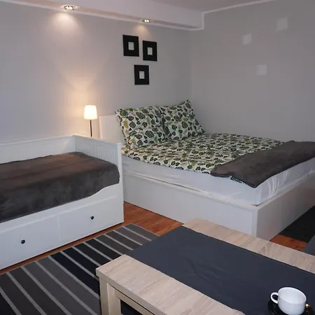 Goscinne Evita Δωμάτια σε οικογενειακή κατοικία *